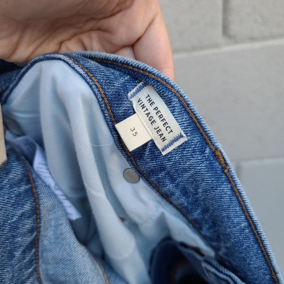 Madewell | The Perfect Vintage Jean in Enmore Wash: Raw-Hem Edition Plus Size 35 - Picture 11 of 13